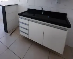 Bancada em granito São Gabriel com cuba de inox